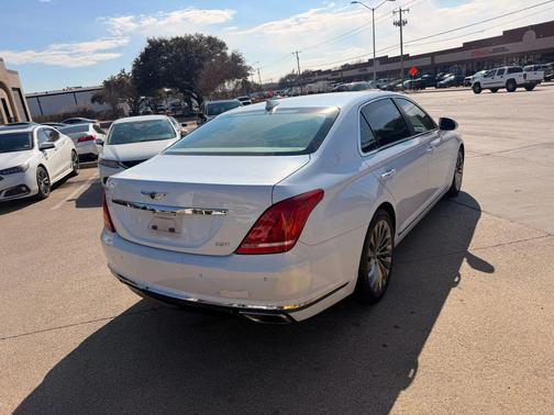 2018 Genesis G90 Premium