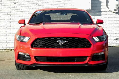 2016 Ford Mustang V6