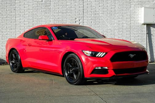 2016 Ford Mustang V6