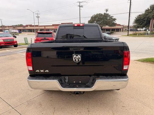2019 RAM 1500 SLT