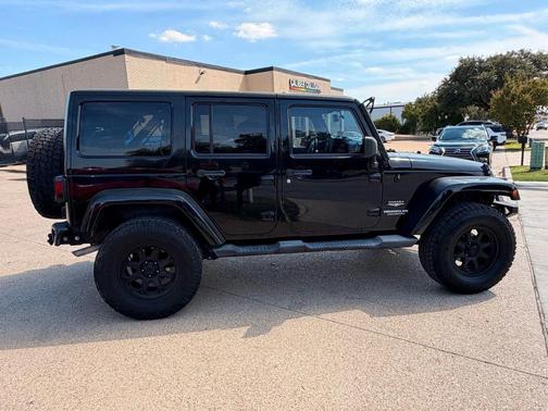 2013 Jeep Wrangler Unlimited Sahara