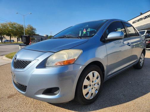 2010 Toyota Yaris Base