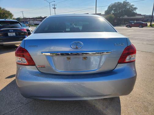 2010 Toyota Yaris Base