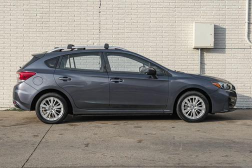2017 Subaru Impreza 2.0i Premium
