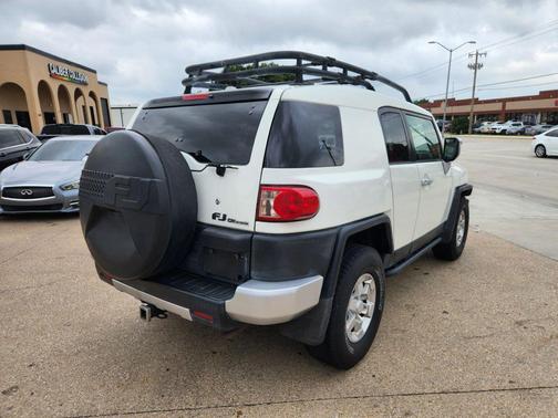 White 2011 Toyota FJ Cruiser Base