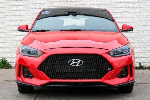 2020 Hyundai Veloster 2