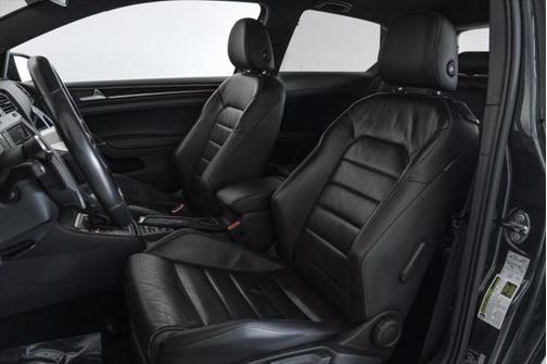 2016 Volkswagen Golf GTI 2.0T SE 2-Door