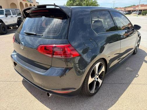 2016 Volkswagen Golf GTI 2.0T SE 2-Door