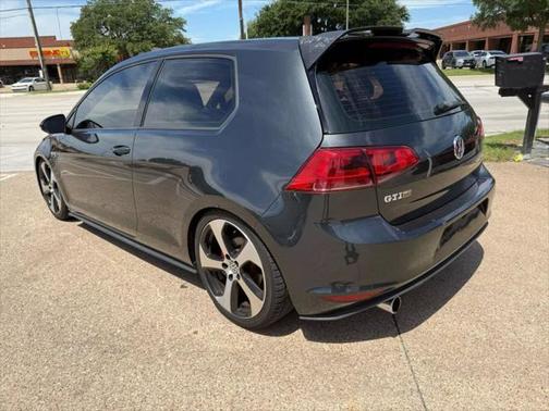 2016 Volkswagen Golf GTI 2.0T SE 2-Door