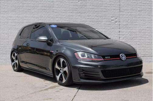 2016 Volkswagen Golf GTI 2.0T SE 2-Door