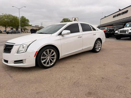 White 2016 Cadillac XTS Premium