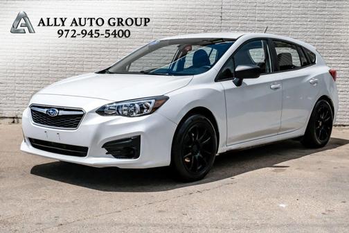 White 2018 Subaru Impreza 2.0i