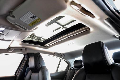 2022 Mazda Mazda3 FWD w/Preferred Package