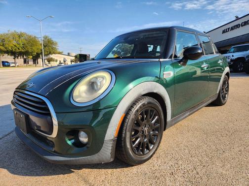 2017 MINI Hardtop Cooper
