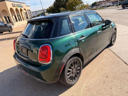 2017 MINI Hardtop Cooper