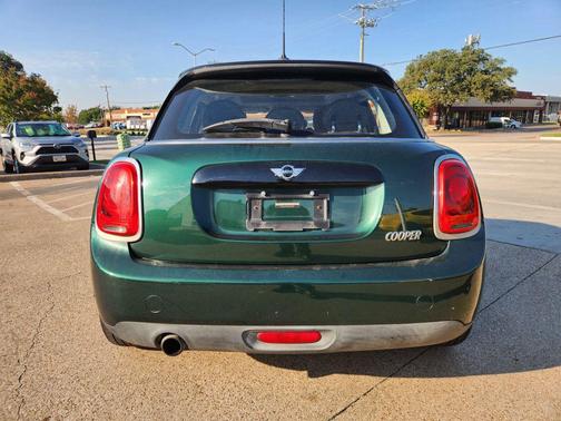 2017 MINI Hardtop Cooper