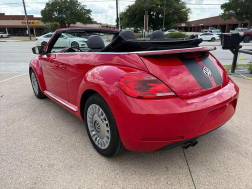 2015 Volkswagen Beetle Auto 1.8T w/Tech