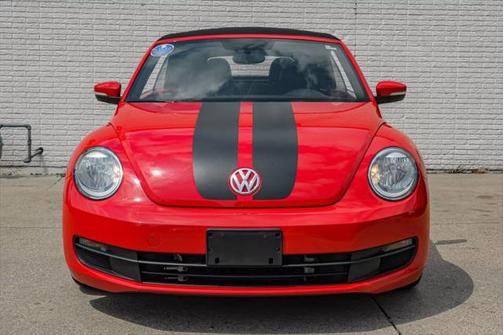 2015 Volkswagen Beetle Auto 1.8T w/Tech