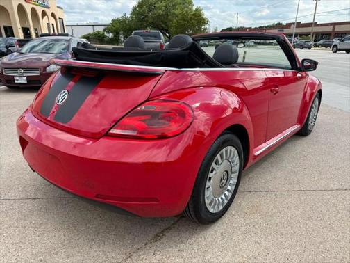2015 Volkswagen Beetle Auto 1.8T w/Tech