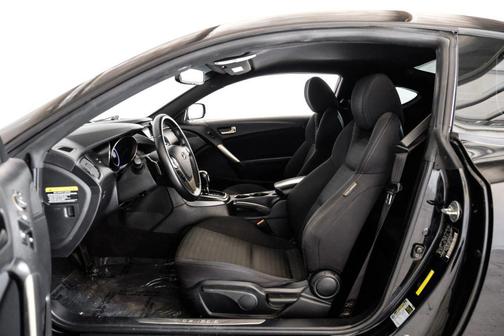 2016 Hyundai Genesis Coupe 3.8 Base