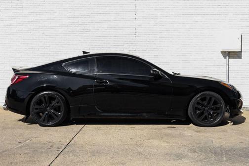 2016 Hyundai Genesis Coupe 3.8 Base