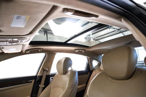 Brown 2015 Hyundai Genesis 3.8