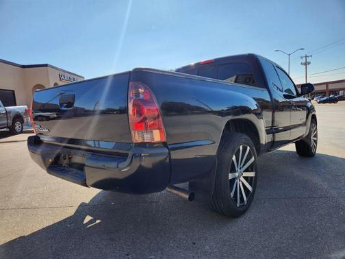 2014 Toyota Tacoma Base