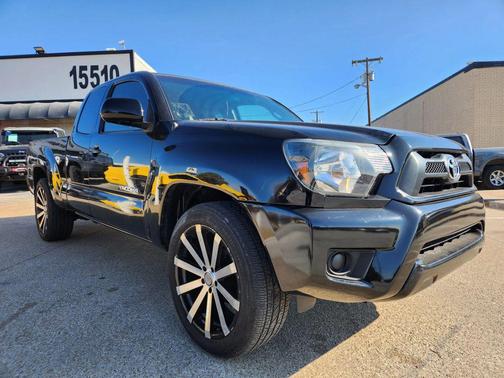 2014 Toyota Tacoma Base