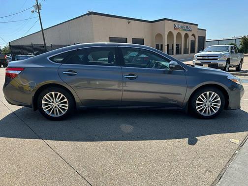 2013 Toyota Avalon Hybrid Limited