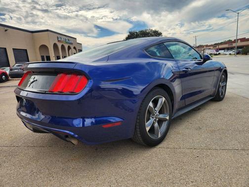 2015 Ford Mustang V6