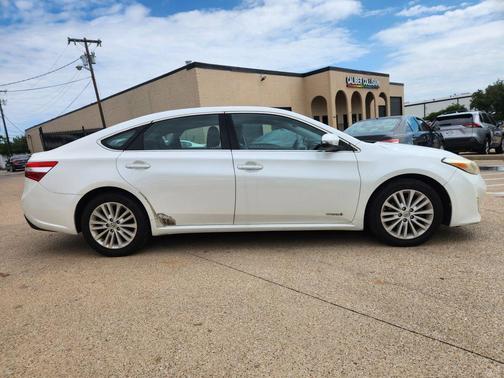 2013 Toyota Avalon Hybrid XLE Touring