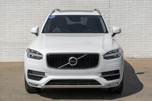 2019 Volvo XC90 T5 Momentum