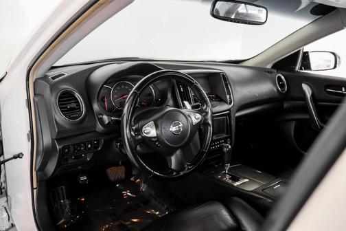 2010 Nissan Maxima SV