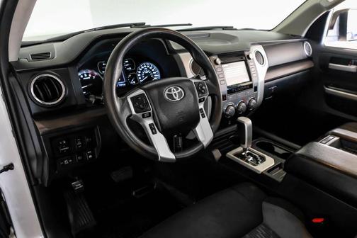 2018 Toyota Tundra SR5
