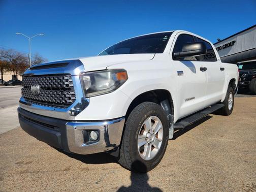 2018 Toyota Tundra SR5