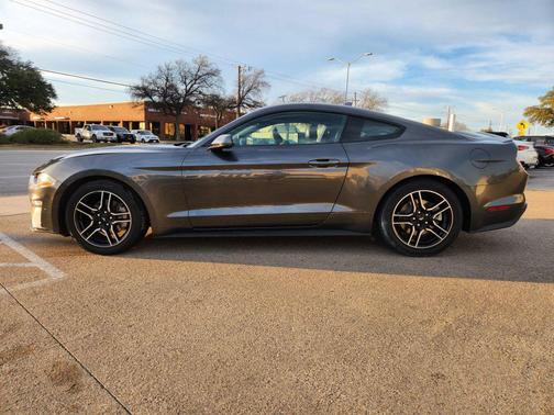 2020 Ford Mustang EcoBoost Premium