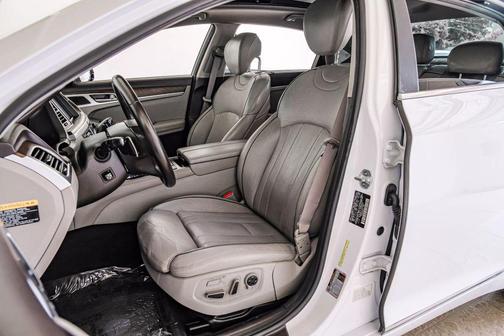 2015 Hyundai Genesis 5.0