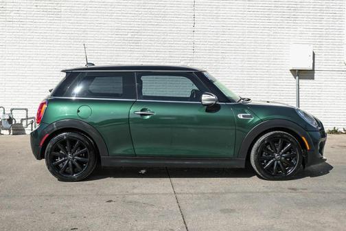 2016 MINI Hardtop Cooper