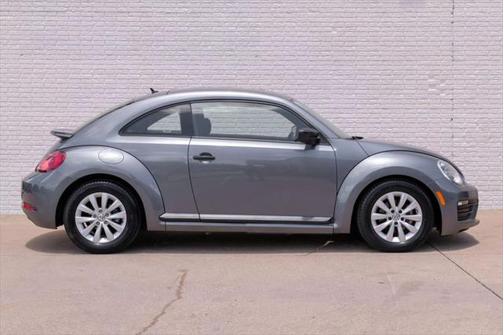 2018 Volkswagen Beetle 2.0T S