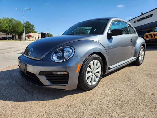 2018 Volkswagen Beetle 2.0T S