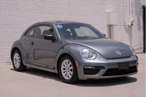 2018 Volkswagen Beetle 2.0T S