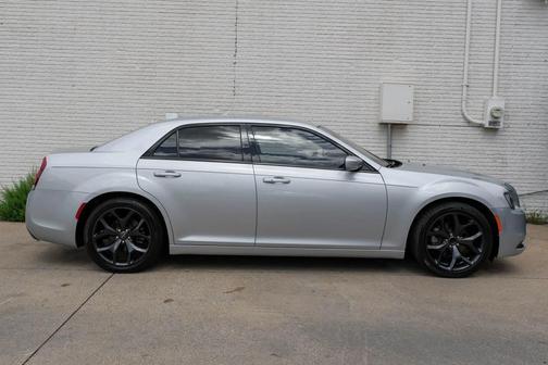2021 Chrysler 300 S