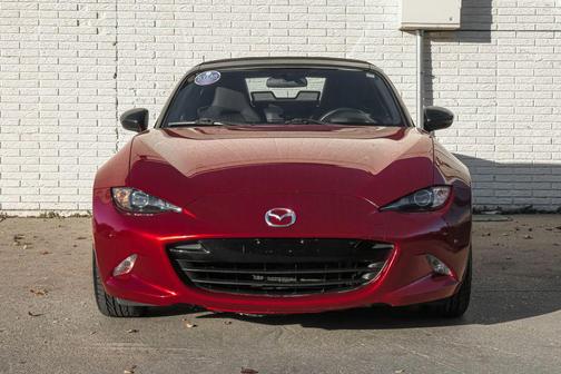 2016 Mazda MX-5 Miata Sport