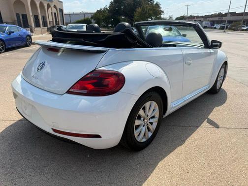 2018 Volkswagen Beetle 2.0T S