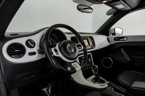 2018 Volkswagen Beetle 2.0T S