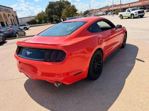 2016 Ford Mustang V6