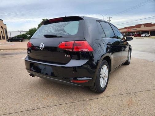 2017 Volkswagen Golf TSI S 4-Door