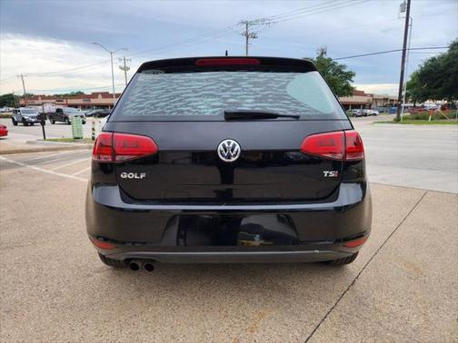 2017 Volkswagen Golf TSI S 4-Door