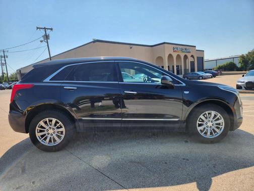 2017 Cadillac XT5 Base