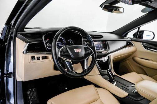 2017 Cadillac XT5 Base